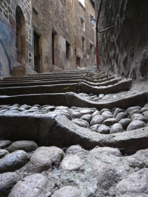 vieille-ville-puy-mini.jpg